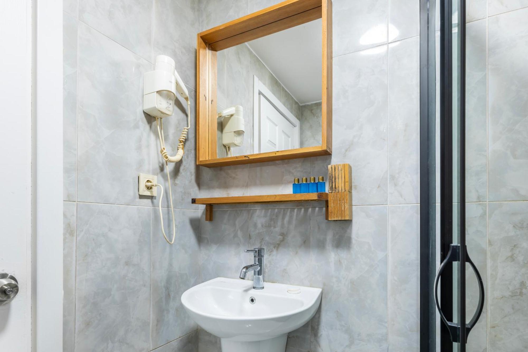 Taksim Dora Hotel Стамбул Экстерьер фото